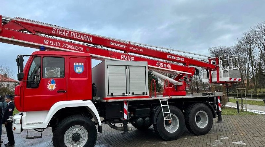 nowy samochod dla osp nowy dwór gd (6)