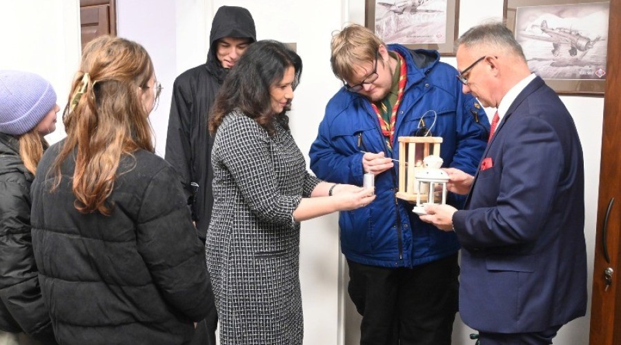 Betlejemskie Światło Pokoju powiat nowodworski  (1)