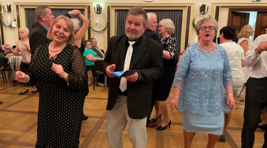 karnawalowy bal seniora35