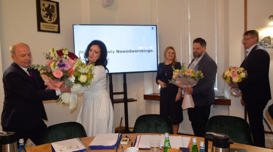 wybory starosty sesja rady powiatu nowodworskiego (5)