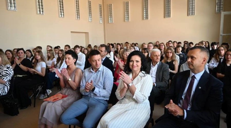 zakonczenie roku liceum ndg (17)