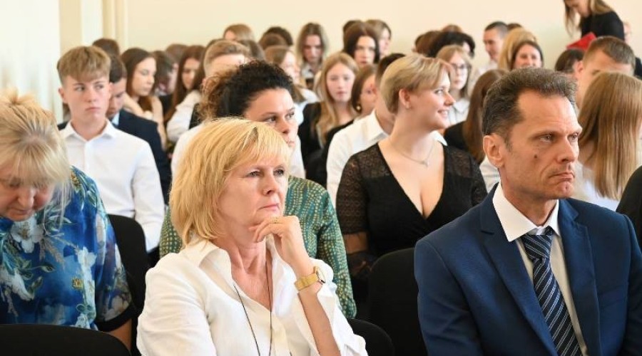 zakonczenie roku liceum ndg (3)