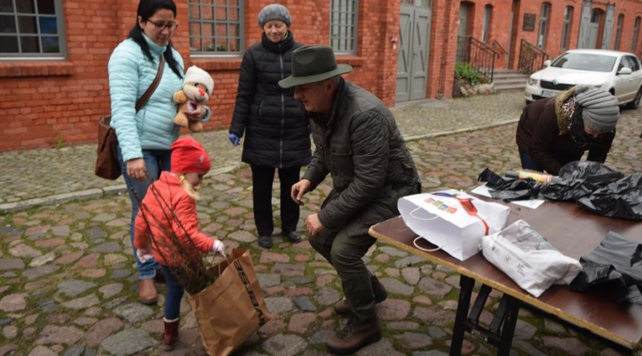 akcja-drzewko-za-butelkę-17