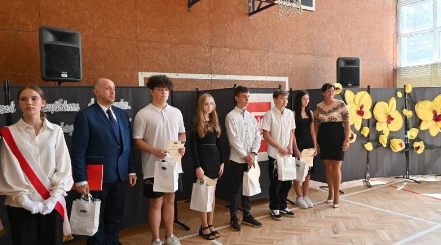 zakonczenie roku szkolnego zespol szkol 2023- 2024 (7)