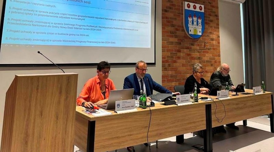 sesja rady miejskiej nowy dwór gd.jpg (5)