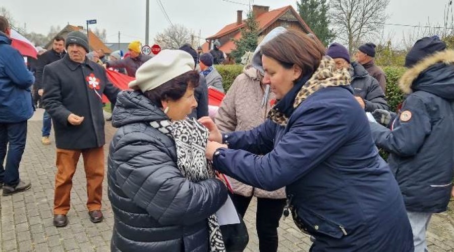 Mieszkańcy Gminy Sztutowo uczcili Święto Niepodległości  (14)