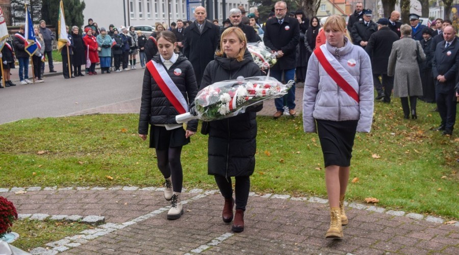 narodowe swieto niepodległosci w nowym dworze gd (42)