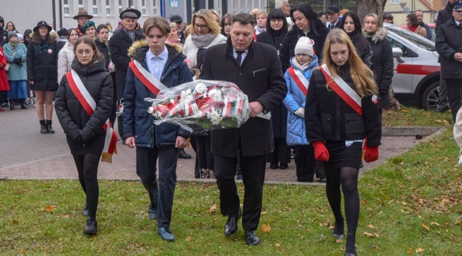 narodowe swieto niepodległosci w nowym dworze gd (51)