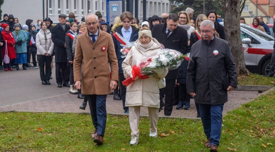 narodowe swieto niepodległosci w nowym dworze gd (53)