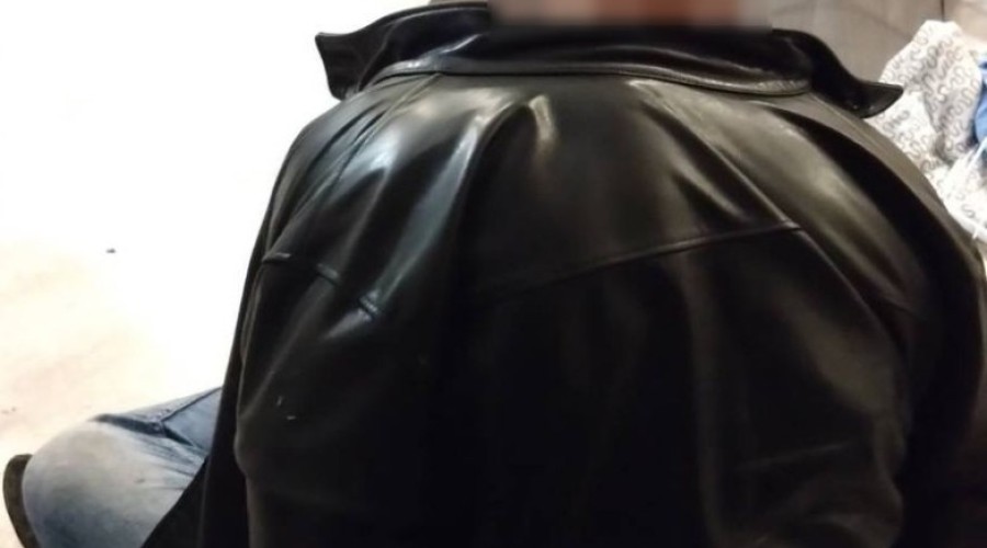 39-LATEK ZATRZYMANY ZA CZYNNĄ NAPAŚĆ NA POLICJANTA (2)