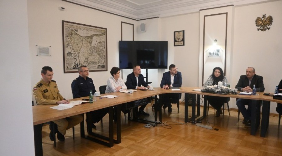 zarzadzanie kryzysowe spotkanie ze starostą.jpg