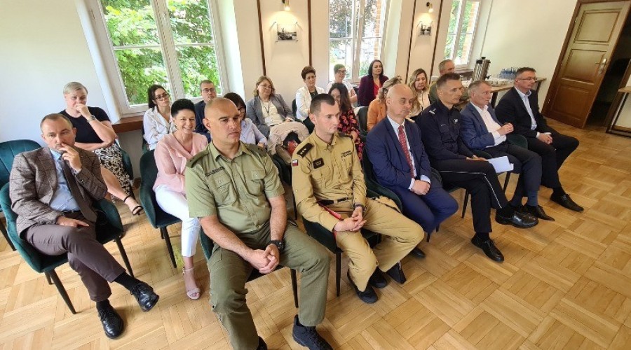 sesja rady powiatu nowodworskiego 17.06 (48)