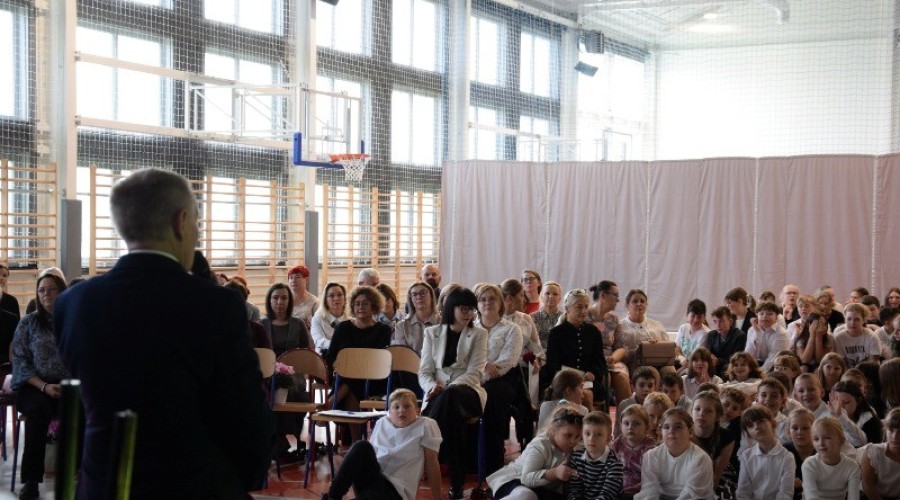 gratulacje dla nauczycieli z okazji Dnia Edukacji Narodowej  (11)