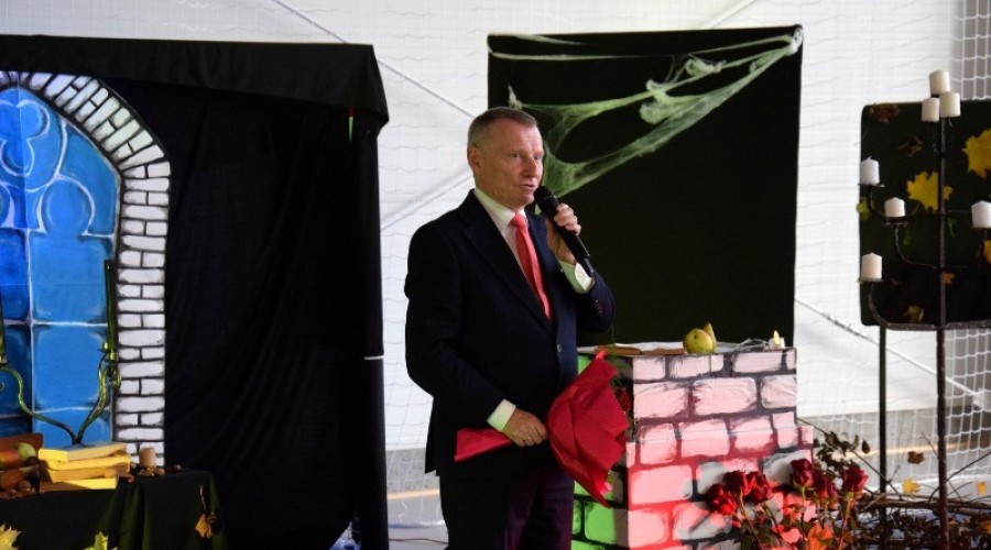 gratulacje dla nauczycieli z okazji Dnia Edukacji Narodowej  (12)