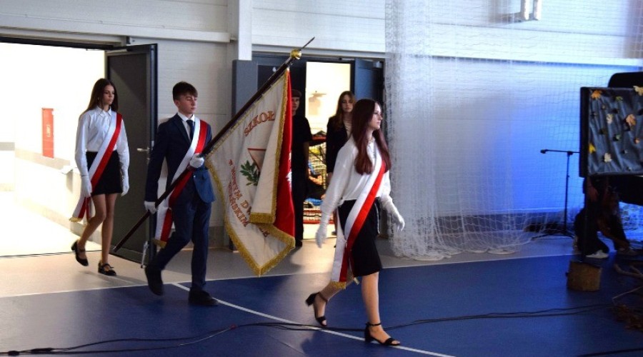 gratulacje dla nauczycieli z okazji Dnia Edukacji Narodowej  (15)