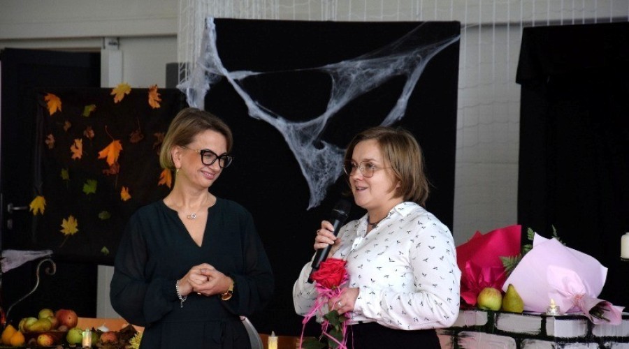 gratulacje dla nauczycieli z okazji Dnia Edukacji Narodowej  (3)