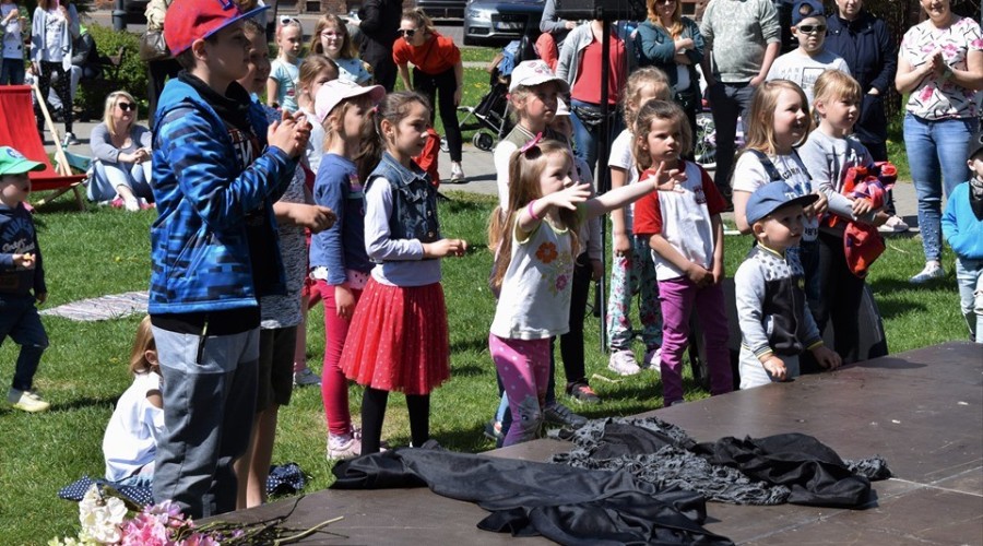 Nowy Dwór Gd. Art Majówka przed Żuławskim Ośrodkiem Kultury  (27)