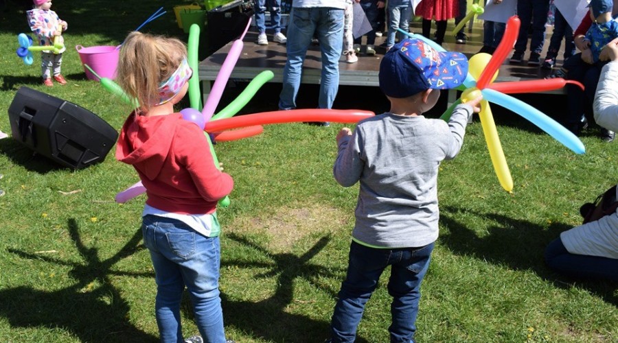 Nowy Dwór Gd. Art Majówka przed Żuławskim Ośrodkiem Kultury  (4)