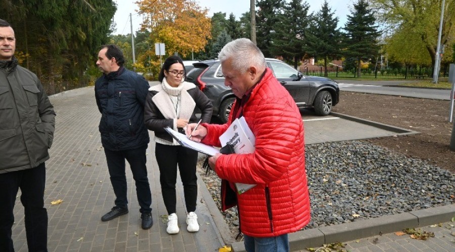 Nowe zatoki parkingowe w Jantarze (6)