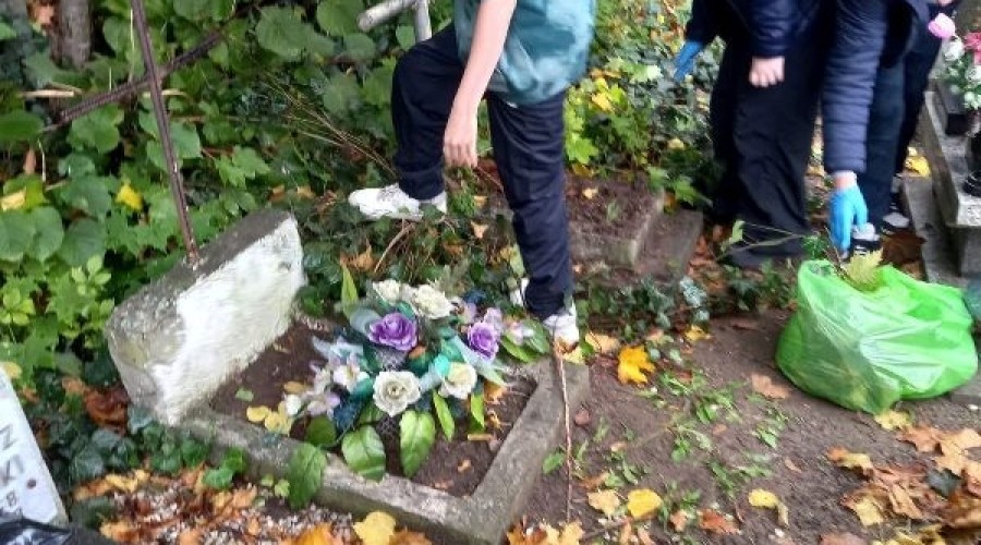 sprzatanie cmentarzy (7)