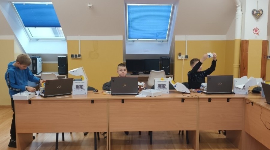 błekitne zagle krynica morska.jpg (1)