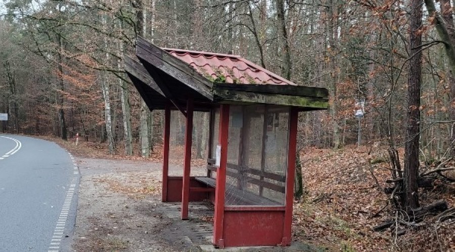Nowe przystanki w Przebrnie i Piaskach (1)