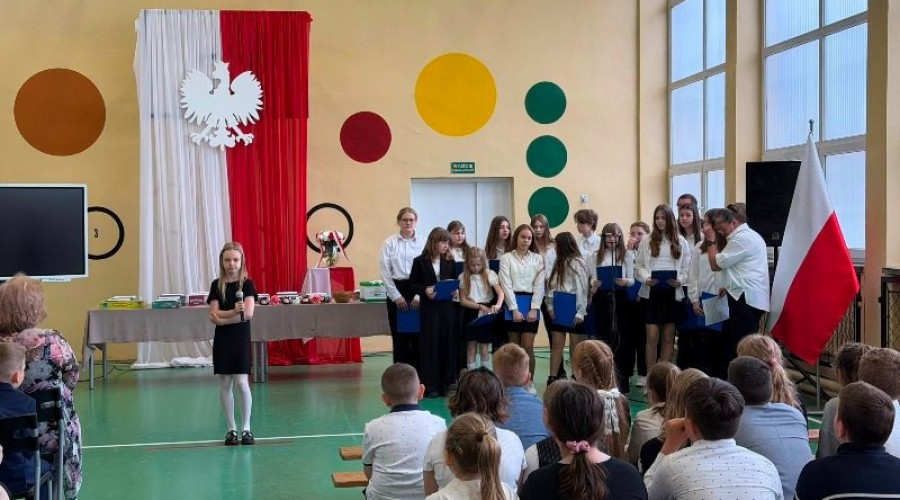XVIII Konkurs z okazji Dnia Flagi RP w Szkole Podstawowej nr 1 w Nowym Dworze Gdańskim (22)