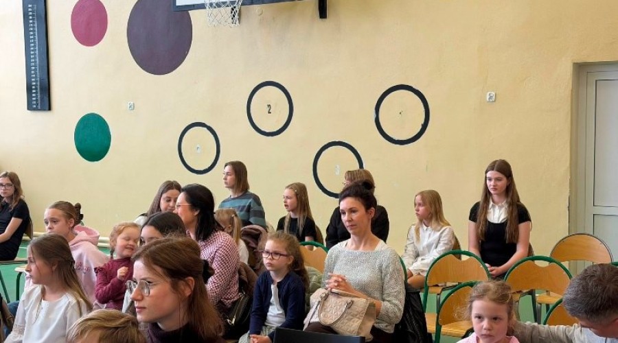 XVIII Konkurs z okazji Dnia Flagi RP w Szkole Podstawowej nr 1 w Nowym Dworze Gdańskim (24)
