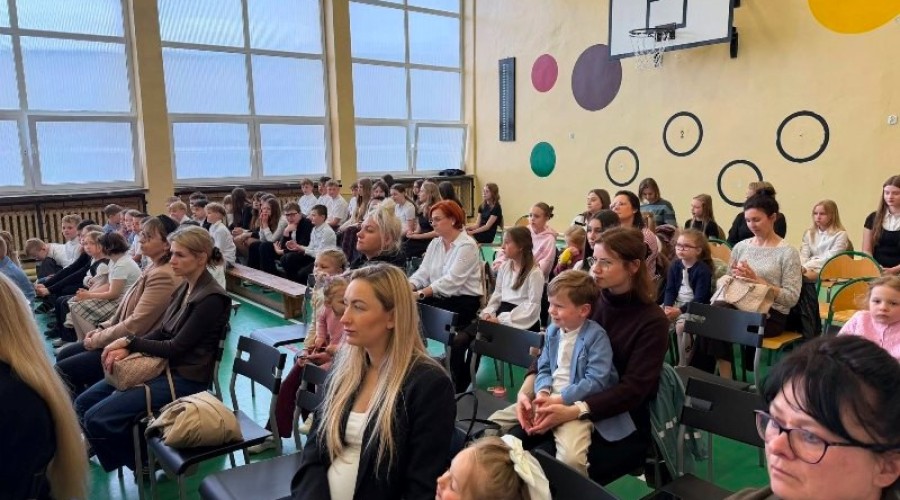 XVIII Konkurs z okazji Dnia Flagi RP w Szkole Podstawowej nr 1 w Nowym Dworze Gdańskim (25)
