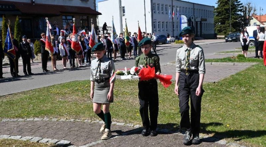 Uroczyste obchody Święta Narodowego Konstytucji 3 Maja w Nowym Dworze Gdańskim  (5)