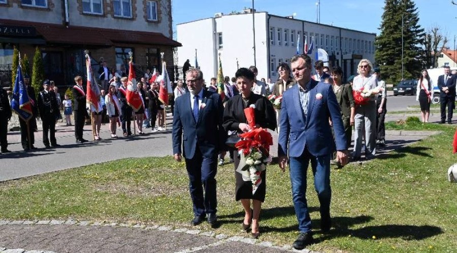 Uroczyste obchody Święta Narodowego Konstytucji 3 Maja w Nowym Dworze Gdańskim  (8)
