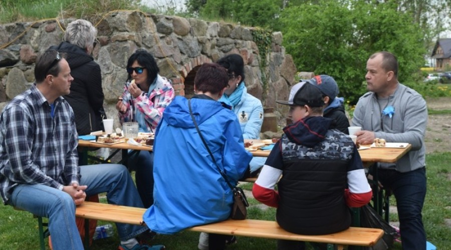 Niebieski piknik autyzm (117)