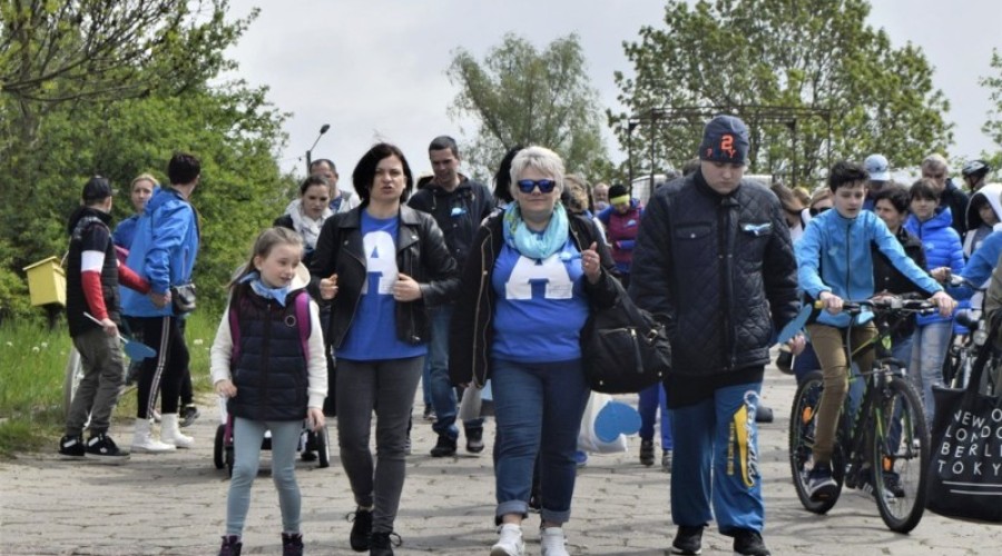 niebieski piknik dla autyzmu