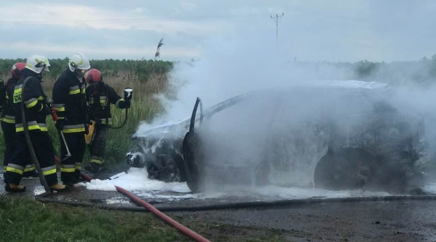 pożar samochodu osłonka (3)