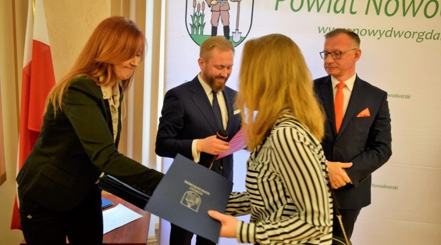 sesja rady powiatu nowodworskiego30