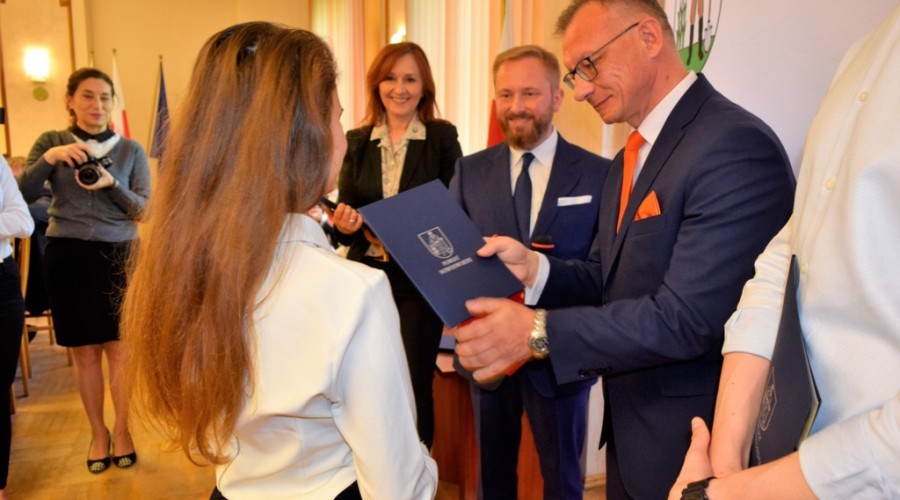 sesja rady powiatu nowodworskiego39