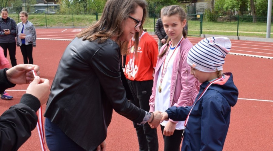 Nowy Dwór Gdański. Zawody lekkoatletyczne w czwórboju (2)