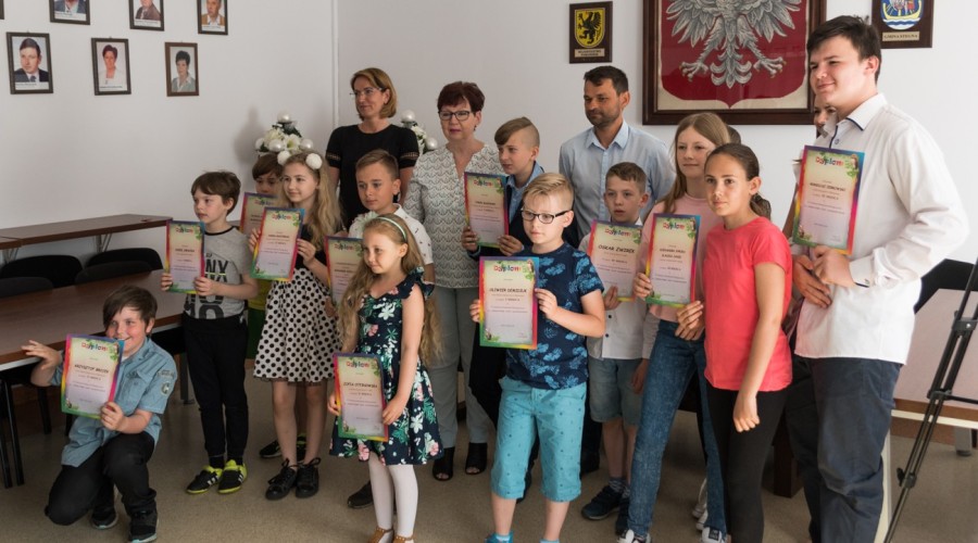 Stegna konkurs makulatura (1)