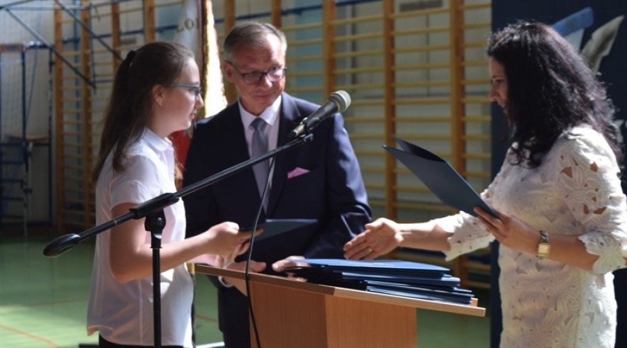 Zakończenie roku szkolnego zespół szkół nr 1 ndg (110)