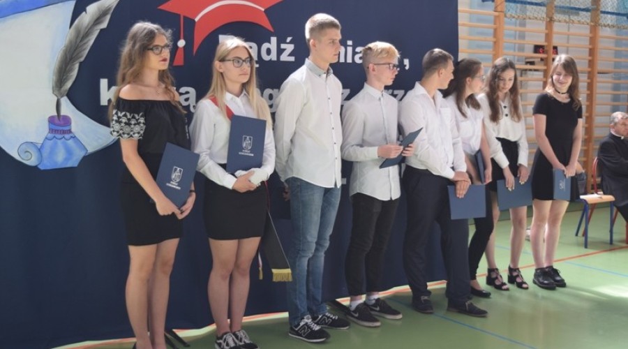 Zakończenie roku szkolnego zespół szkół nr 1 ndg (126)