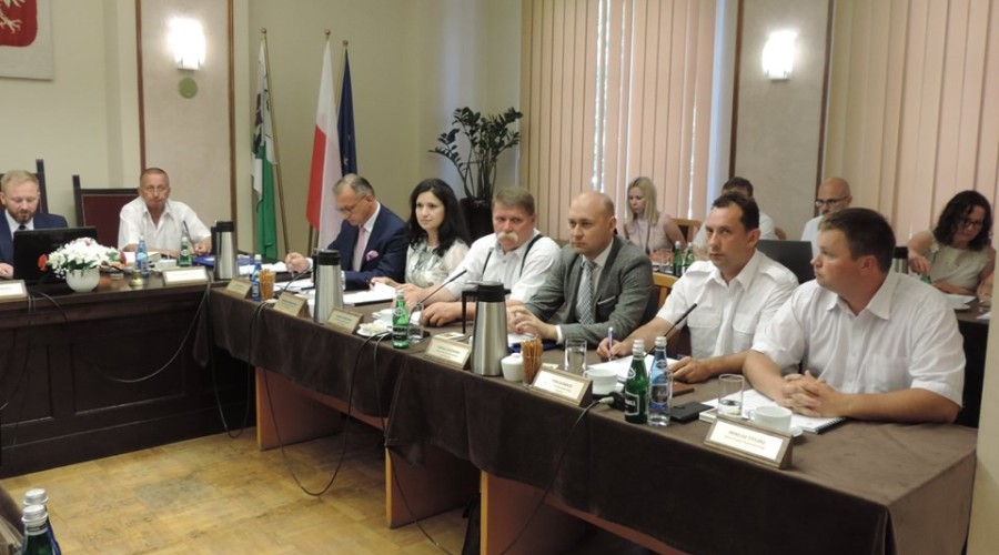 sesja rady powiatu nowodworskiego (8)