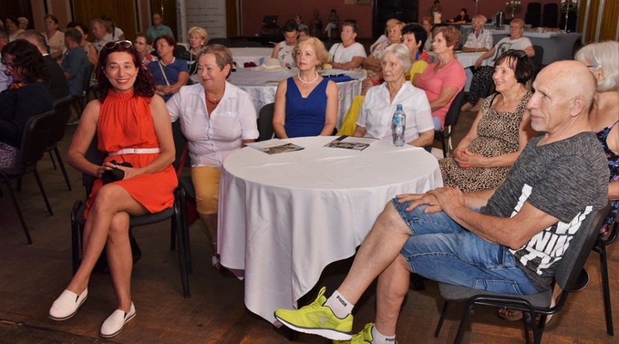 Uniwersytet Trzeciego Wieku starosta nowodworski (7)