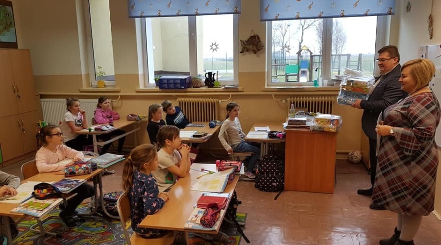 49949838_988627741336388_7985742691860217856_n