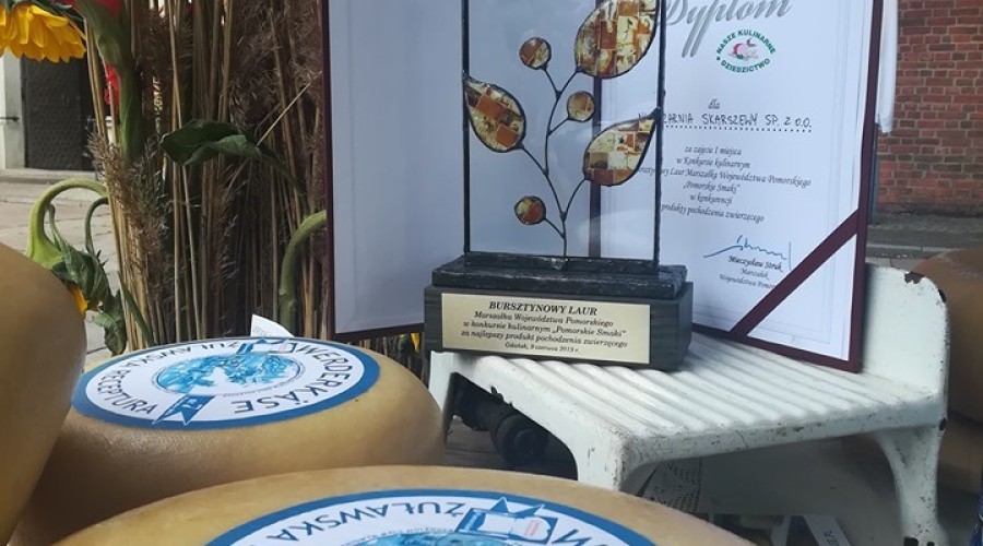 Ser Werderkäse Bursztynowy Laur Marszałka  (3)