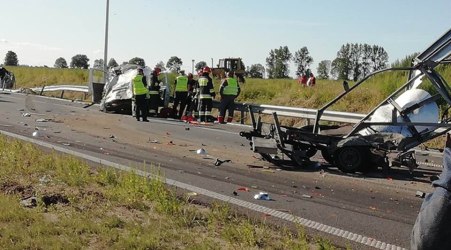 wypadek tira s7  (4)