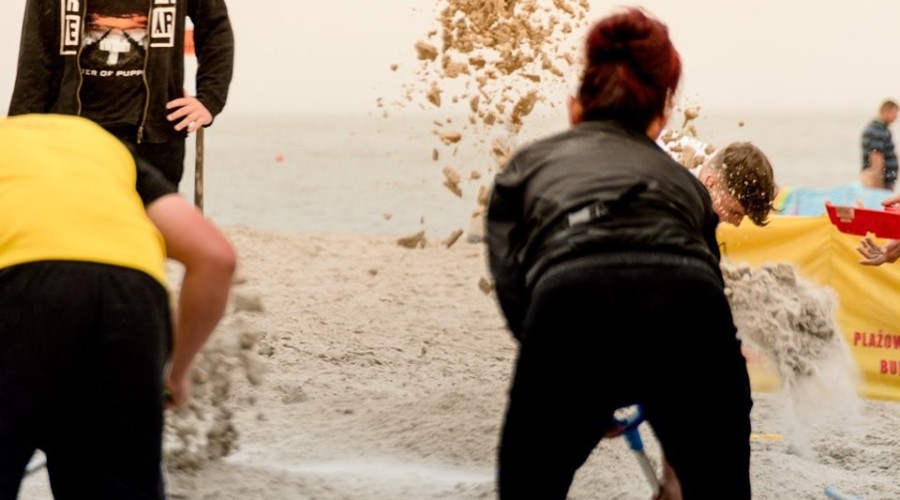 Plażowe Mistrzostwa Budowniczych w Sztutowie (1)