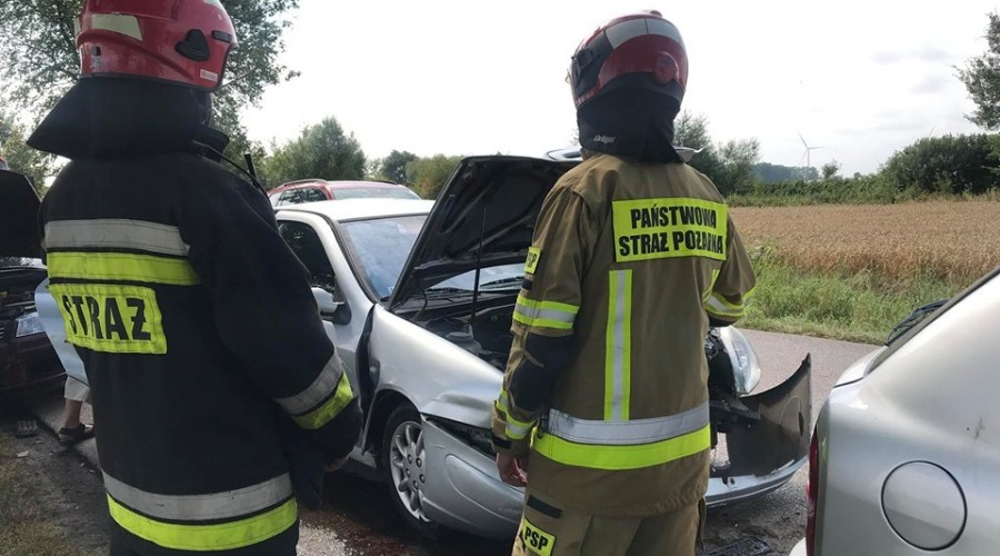 kolizja 4 aut tujsk (11)