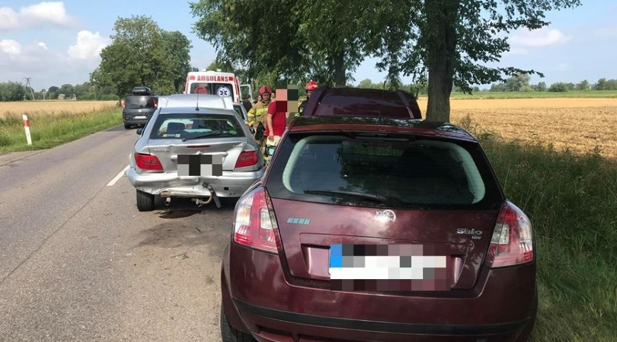 kolizja 4 aut tujsk (8)