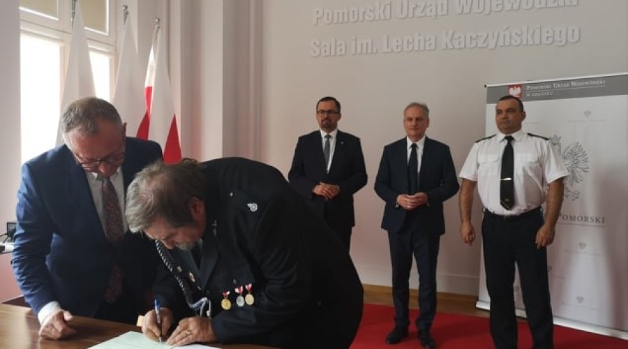 nowy sprzet dla strazaków (10)