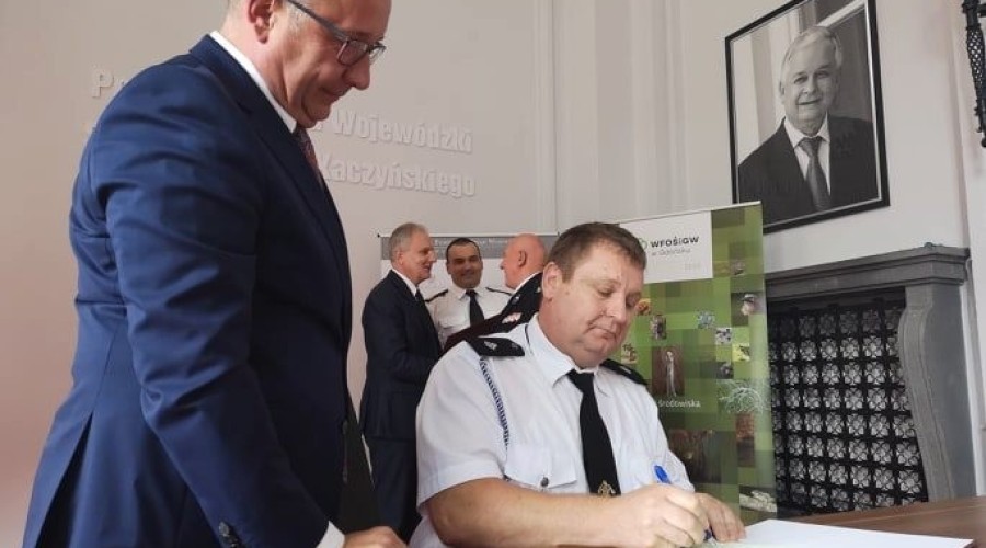 nowy sprzet dla strazaków (8)